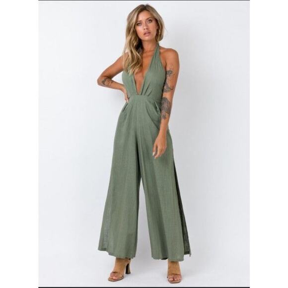 Princess Polly Pants - Princess Polly Haulter Deep V Bust Button Accent Backless Casual Pant Romper 10